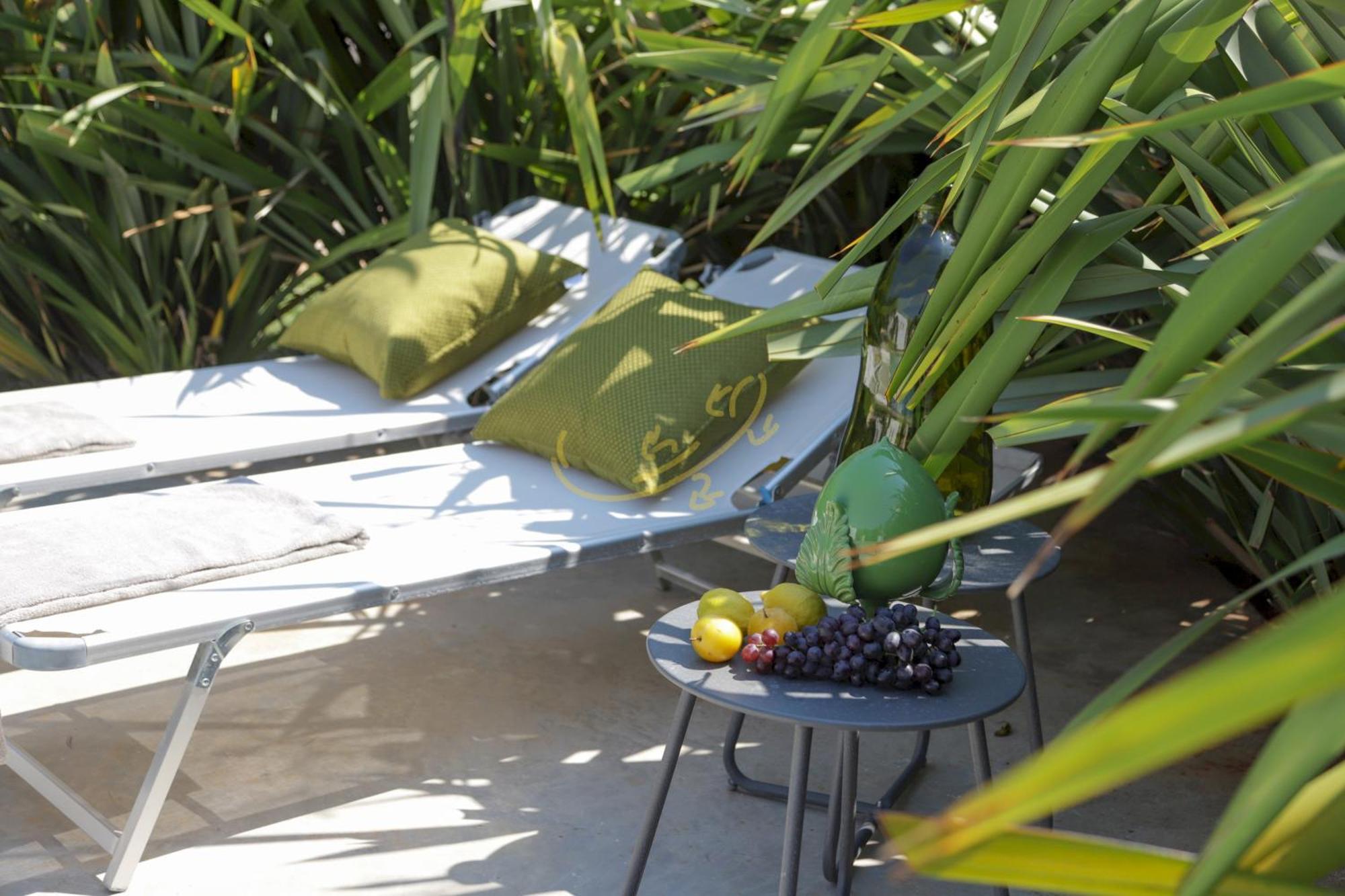 Вілла Td Dimora Del Giglio With Organic Garden With Pool Остуні Екстер'єр фото