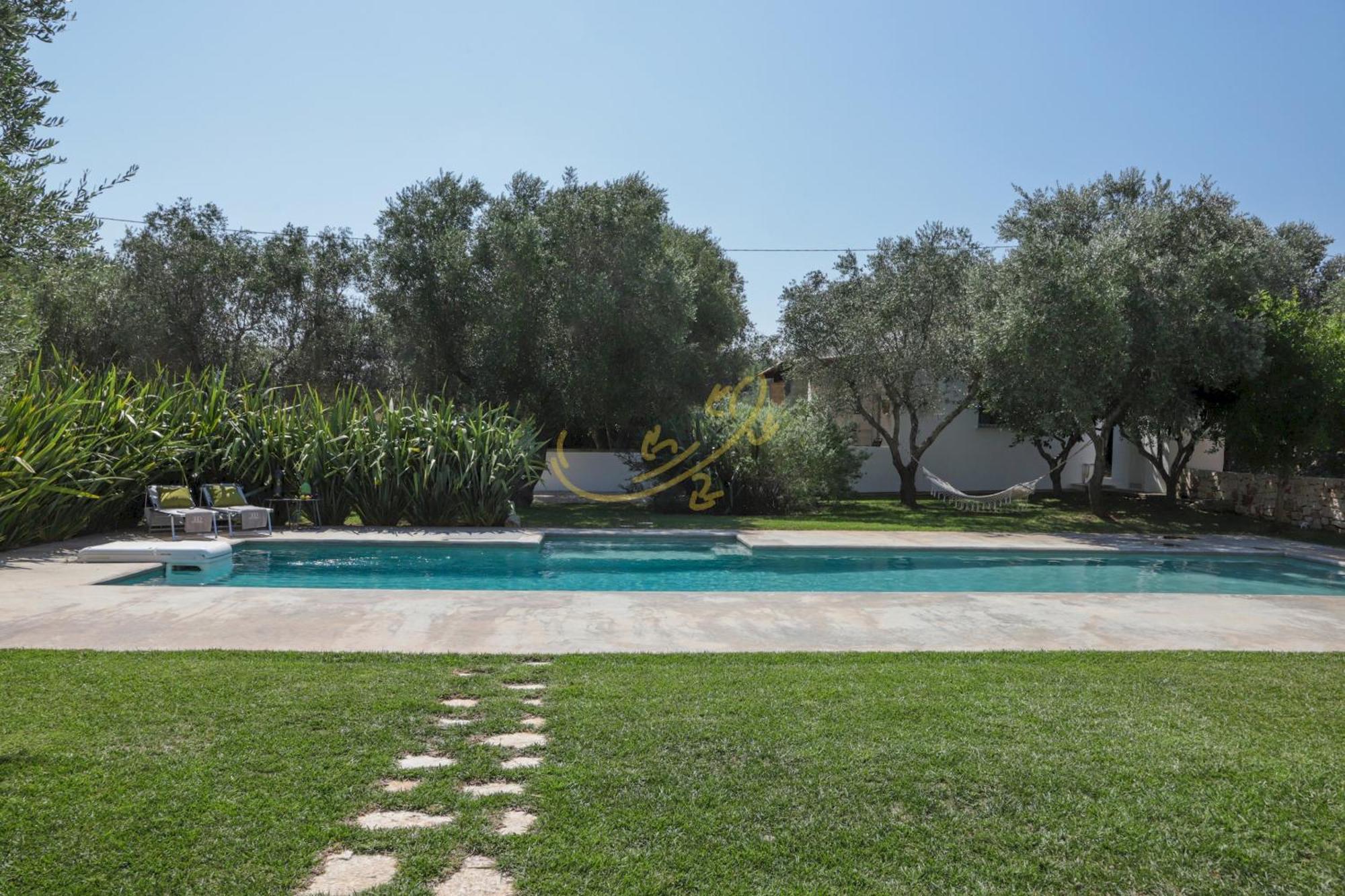 Вілла Td Dimora Del Giglio With Organic Garden With Pool Остуні Екстер'єр фото