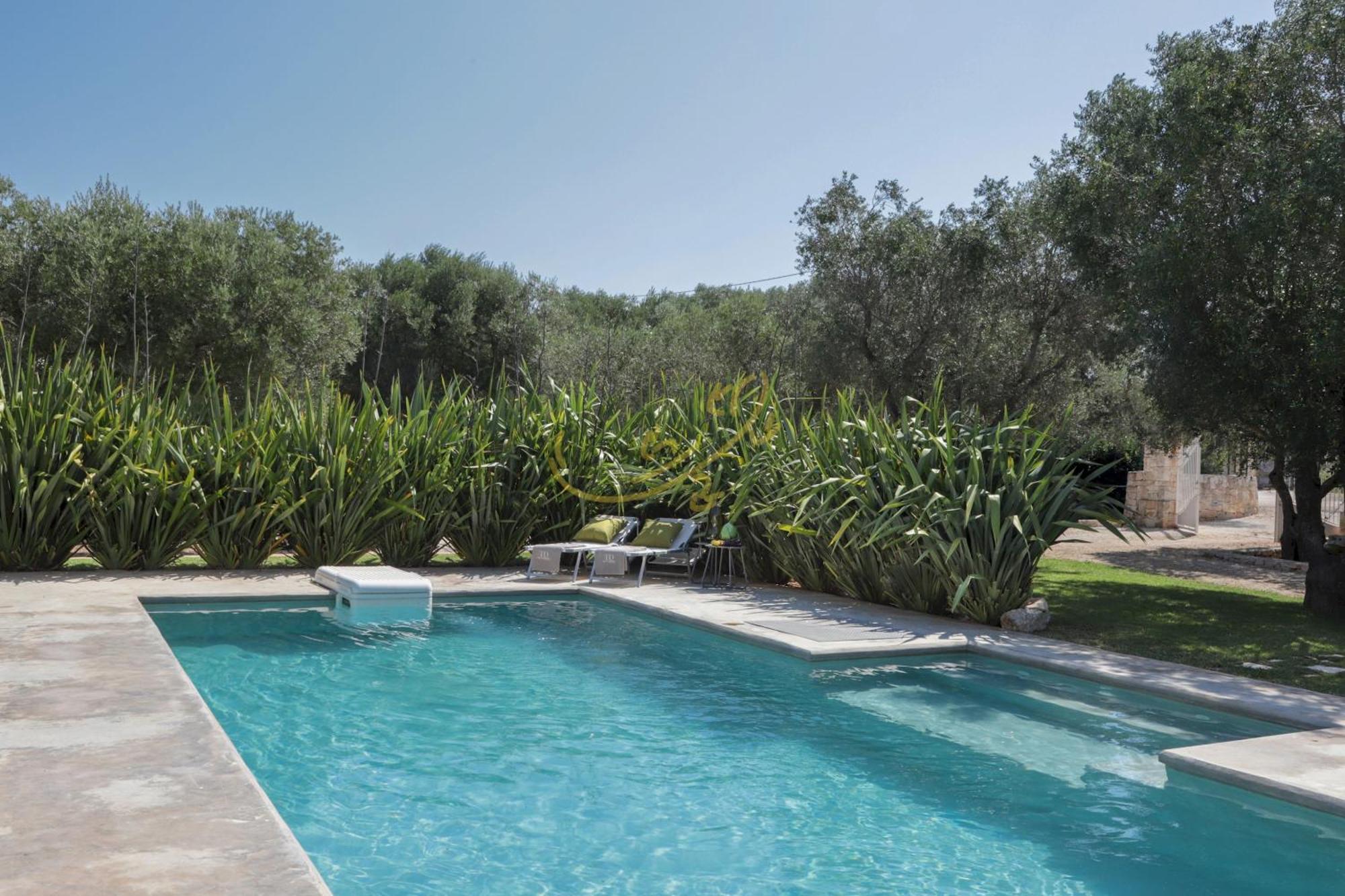 Вілла Td Dimora Del Giglio With Organic Garden With Pool Остуні Екстер'єр фото